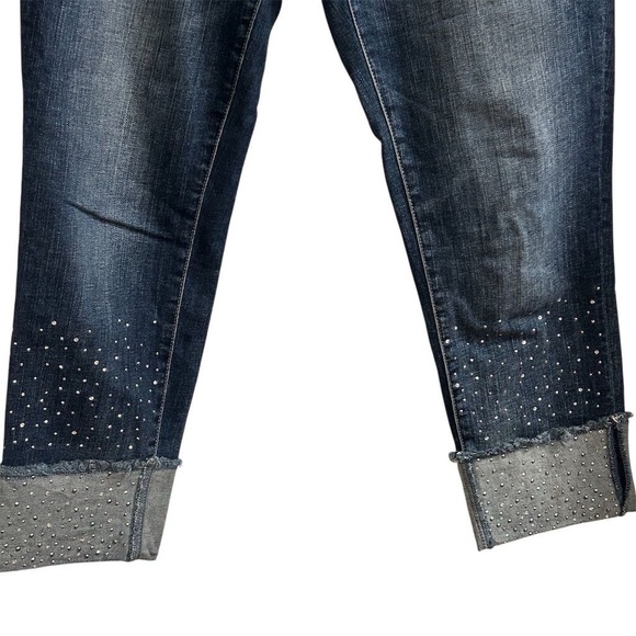 Soho Women's Curvy Boyfriend Jeans Size 10 Blue Distressed Denim Cuffs - Picture 3 of 11